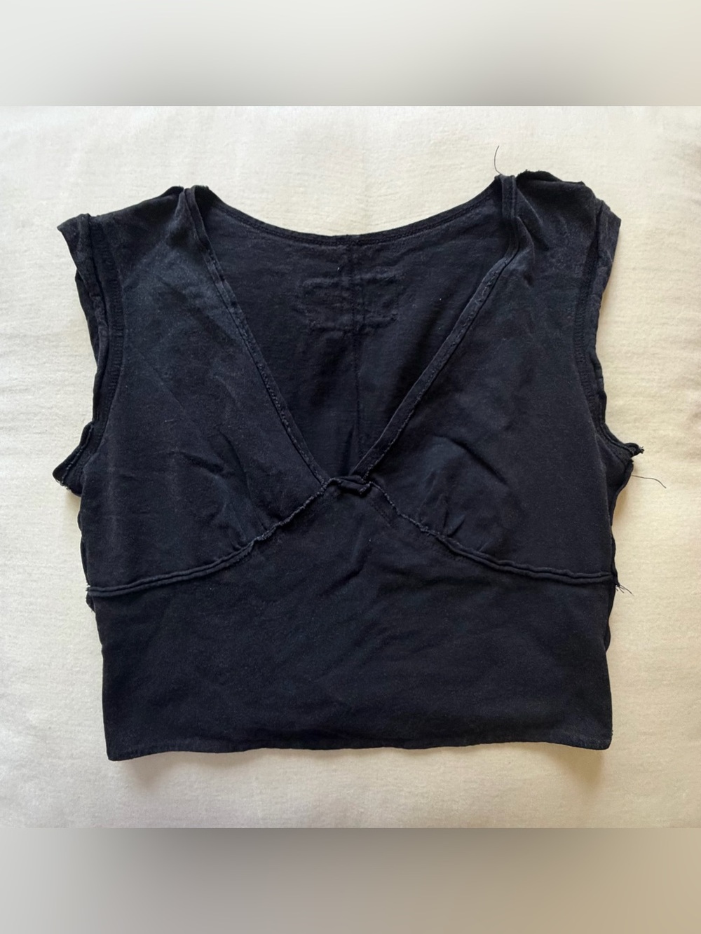 SHEIN Black V-Neck Gathered Crop Top